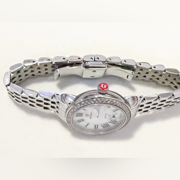 MicheleSerein
Diamond Bezel
Watch - Picture 2 of 3